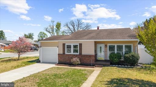 107 Hollywood Dr, Glen Burnie, MD 21060-6640, United States - Photo 1