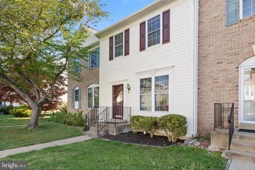 15721 LANSDALE PLACE - Photo 1
