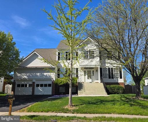 704 Godfrey Ct SE, Leesburg, VA 20175-8909, United States - Photo 1