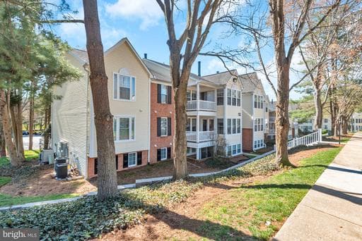 826 SOUTHERN HILLS DRIVE J-10F