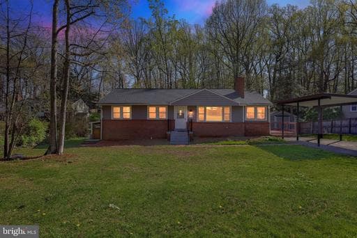 6109 PARKWAY DRIVE - Photo 1