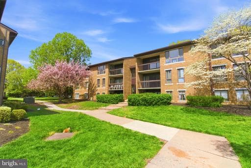 561 FLORIDA AVENUE 204 - Photo 1