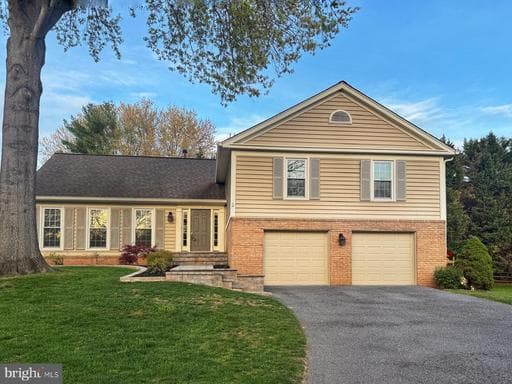 6 CHANCELET COURT - Photo 1