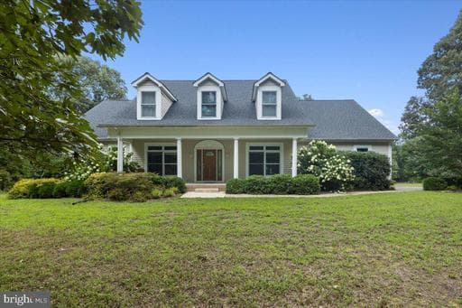 9345 BAKER STREET - Photo 1