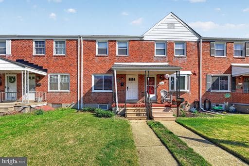 1254 BREWSTER STREET - Photo 1