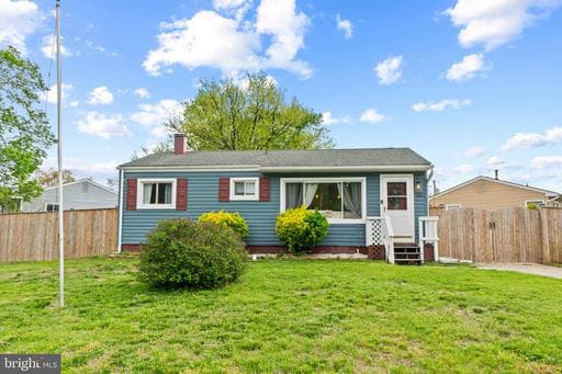 109 HERBERT COURT - Photo 1