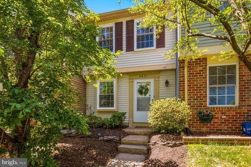 8621 KENOSHA COURT - Photo 1