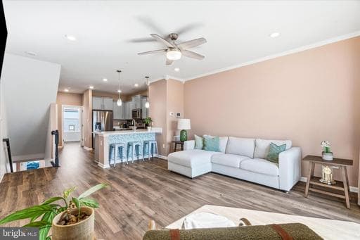 415 UNION STREET - Photo 1