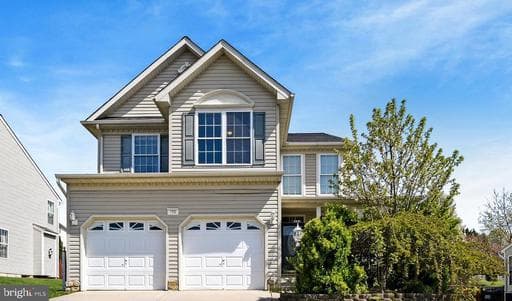 106 COVE POINT WAY - Photo 1