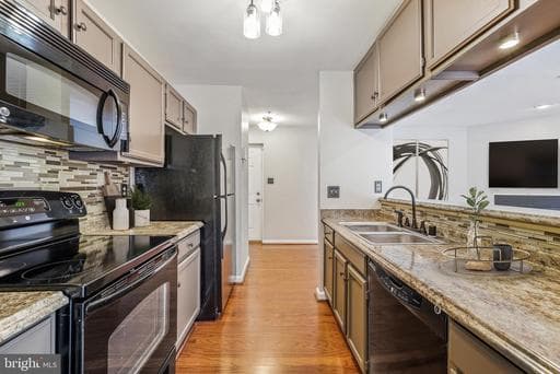 2051 ALICE AVENUE 2051-303 - Photo 1