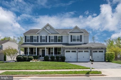 4 Maroochy Ct, Fredericksburg, VA 22405-2181, United States - Photo 1