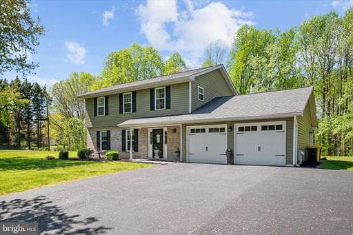 6310 WOODCREST DRIVE - Photo 1