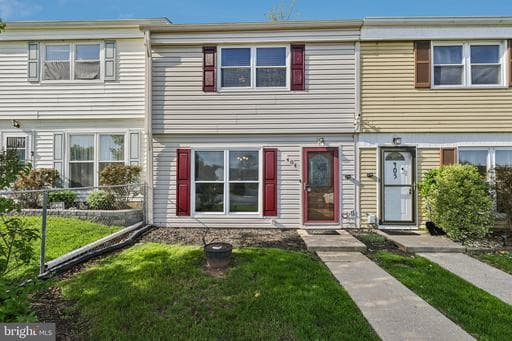 404 RED TULIP COURT - Photo 1