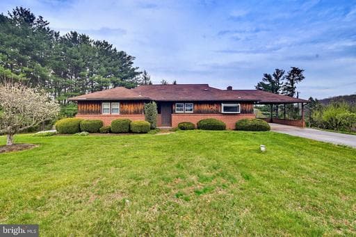 922 GAHLE ROAD - Photo 1