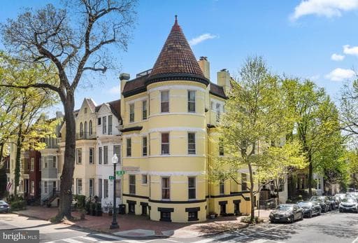 1531 31ST STREET 1 - Photo 1