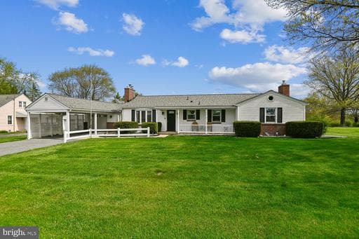 438 HOOK ROAD - Photo 1