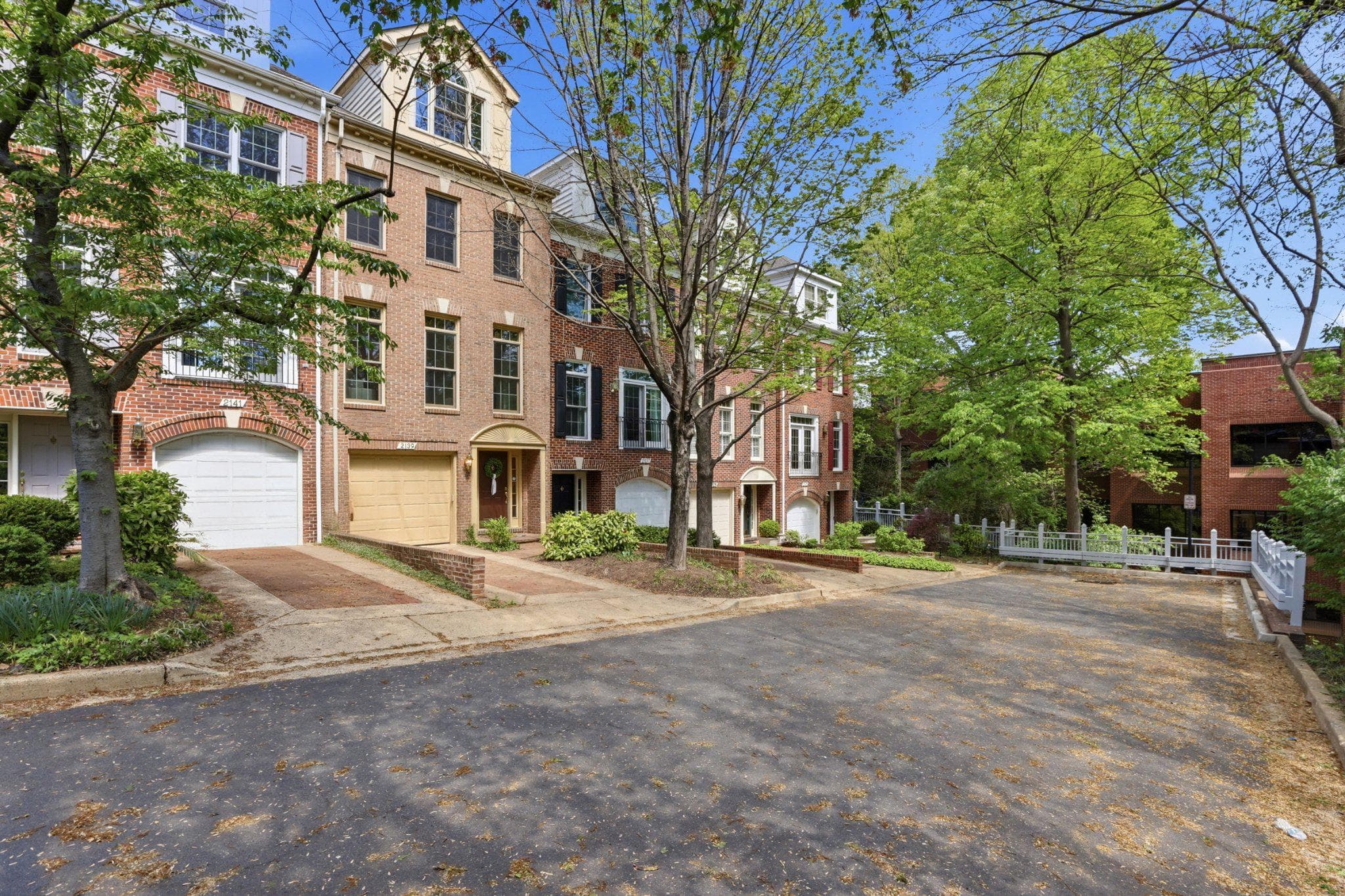 2139 N Pierce Ct, Arlington, VA 22209-1118, United States