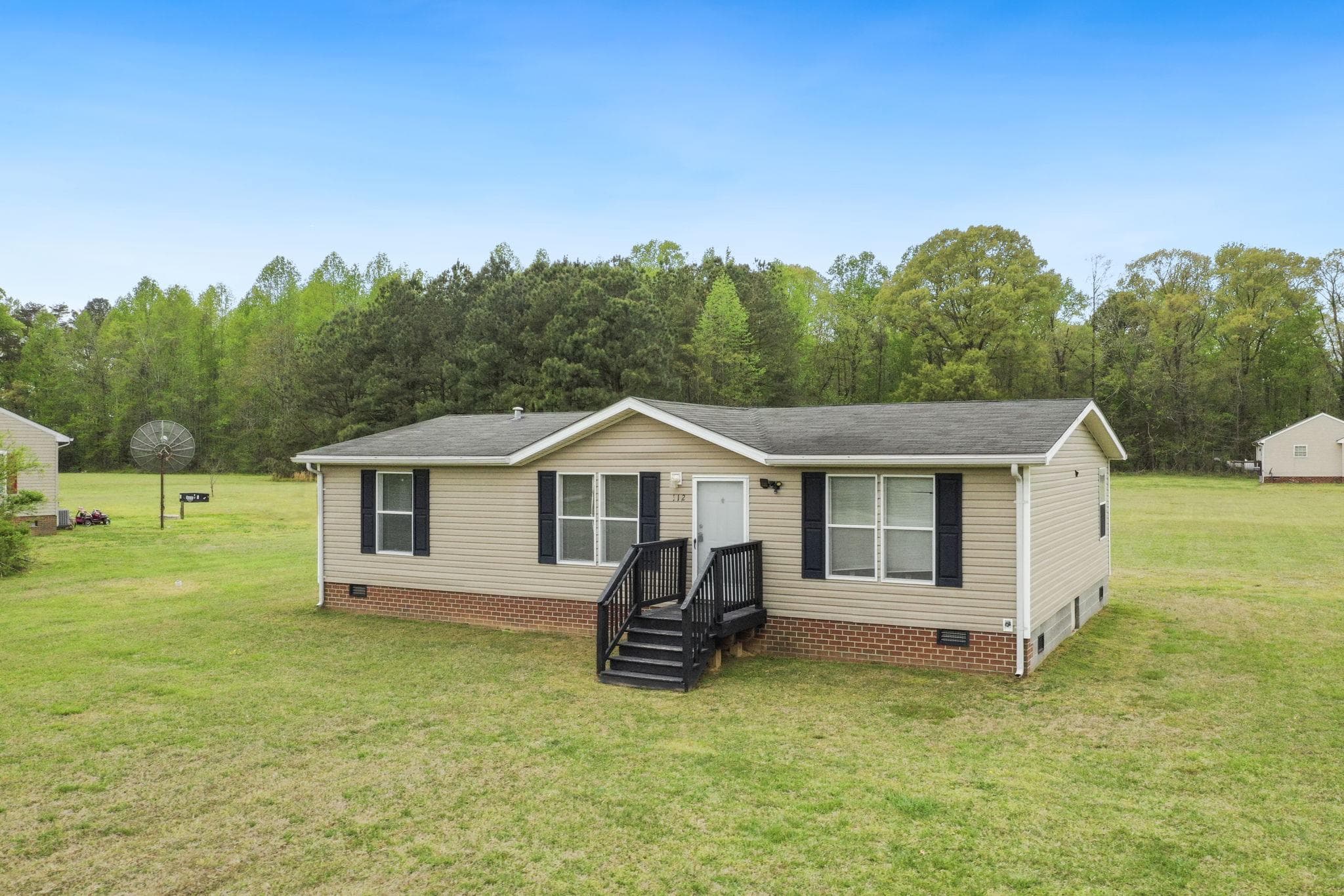 112 CHURCH HILL RD - Photo 1