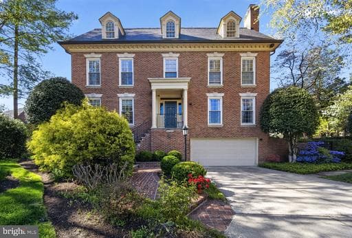 5115 CAPE COD COURT