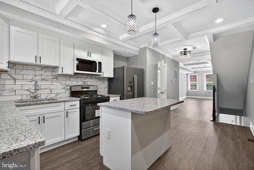 320 S PULASKI STREET - Photo 1
