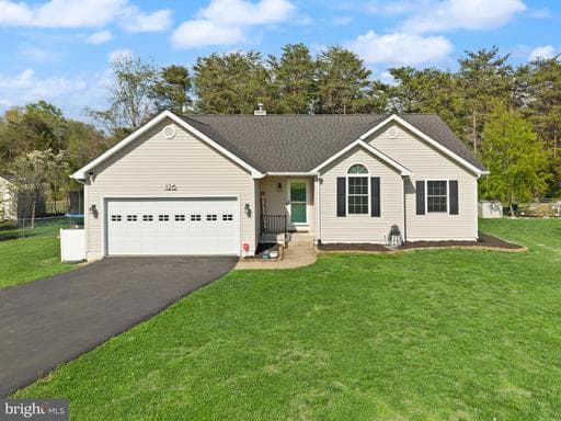 126 FOX CHASE DRIVE - Photo 1