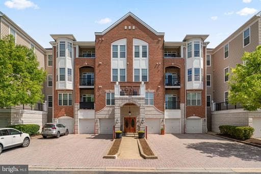 5900 GREAT STAR DRIVE 203 - Photo 1