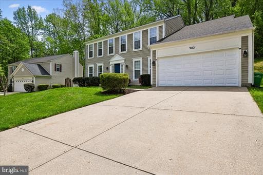 903 BROOK STREET - Photo 1