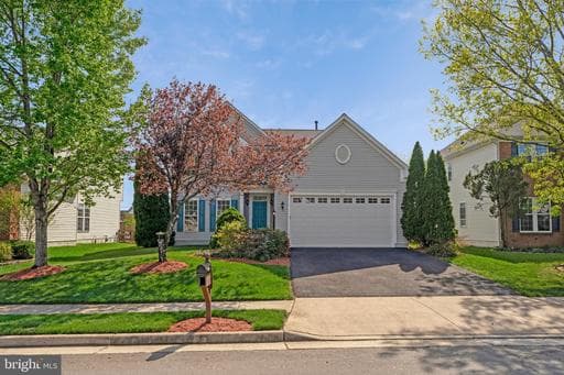 25407 VACATION PLACE - Photo 1