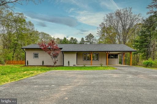 1011 LAKE MONTICELLO ROAD - Photo 1