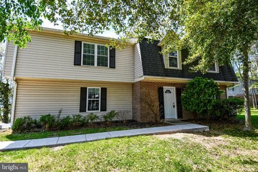 4706 ROOKEWOOD PLACE - Photo 1