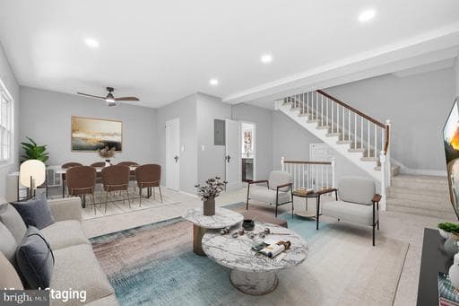 3721 LYONS LANE