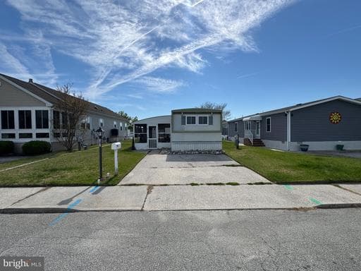 167 SUNSHINE LANE - Photo 1