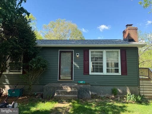 47 EVERGREEN LANE - Photo 1