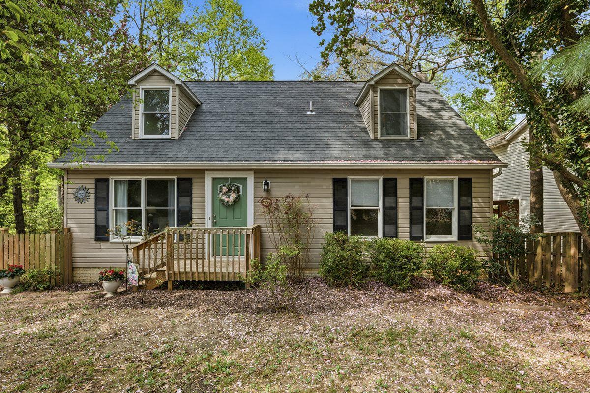 1020 Gringo Ct, Lusby, MD 20657-3619, United States - Photo 1