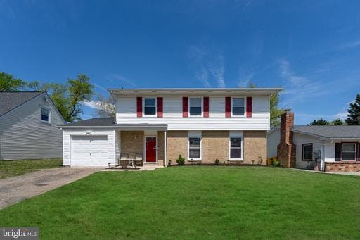 1908 CHAMPLAIN DRIVE - Photo 1