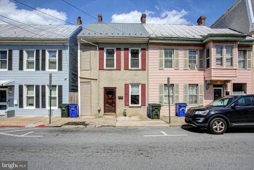 114 E ANTIETAM STREET