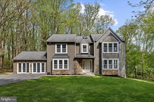 3904 THOROUGHBRED LANE - Photo 1