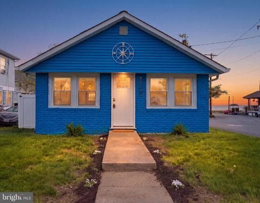 8329 BAYSIDE ROAD - Photo 1