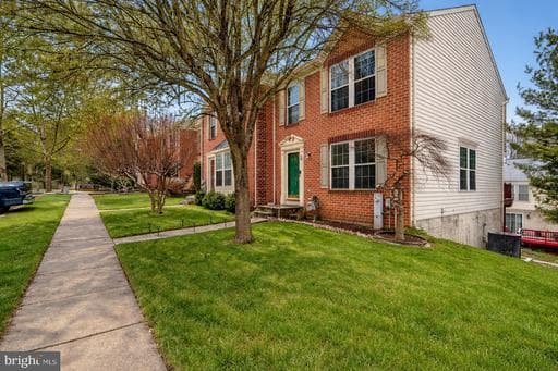 10 BLUESTEM COURT - Photo 1
