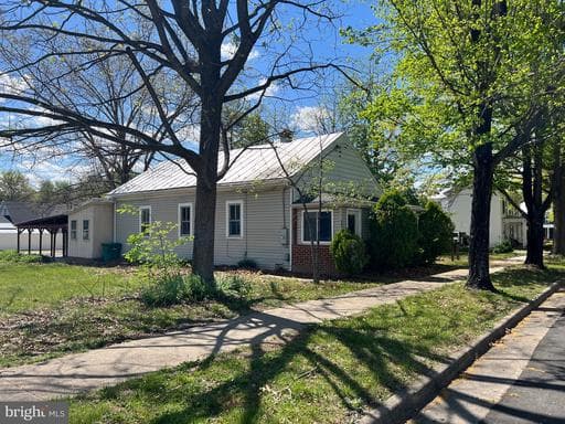 203 SIXTH STREET - Photo 1