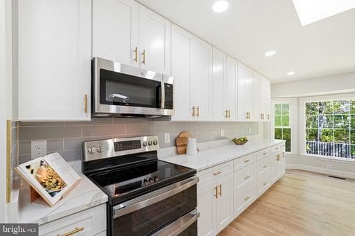 6443 BATTLE ROCK DRIVE - Photo 1