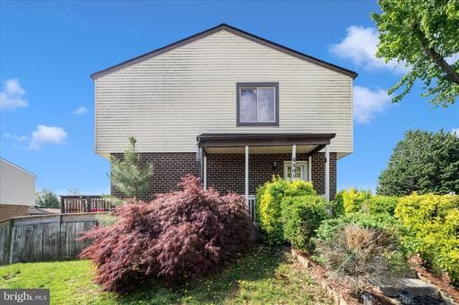 8801 EUREKA LANE - Photo 1