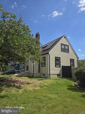 4615 Boosa St, Capitol Heights, MD 20743-5261, United States - Photo 1