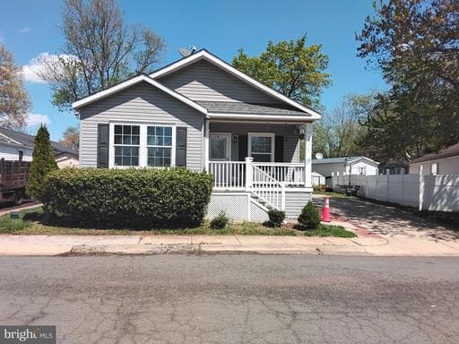 14514 Iberia Cir, Chantilly, VA 20151-3910, United States - Photo 1