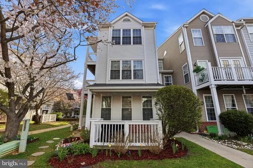 13513 GIANT COURT - Photo 1