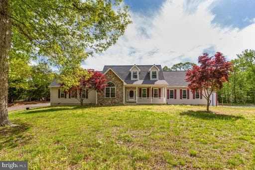 400 Adelina RD PRINCE FREDERICK MD 20678 - Photo 1