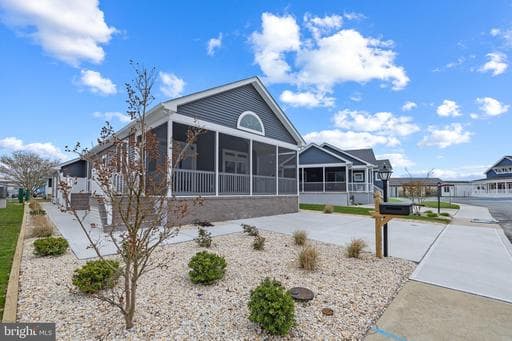 182 CLAM SHELL ROAD - Photo 1