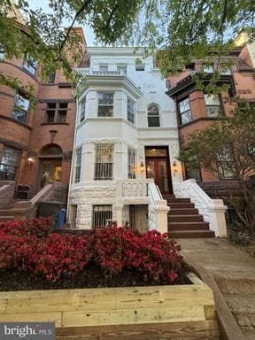 1903 KALORAMA ROAD - Photo 1