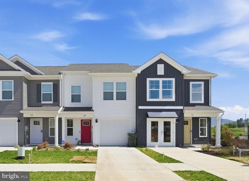209 CAMDEN DRIVE - Photo 1