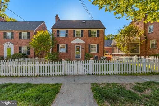 5544 29TH STREET - Photo 1